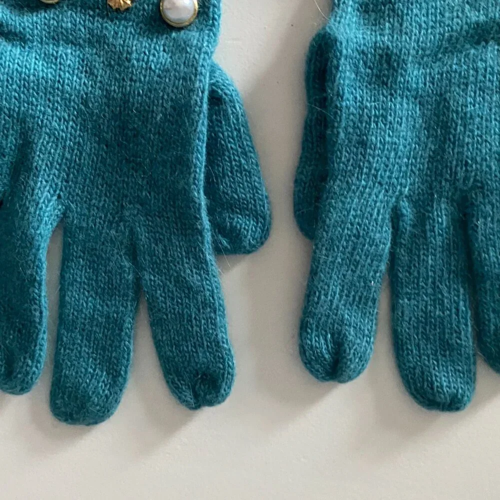 New Carolina Amato Turquoise Wool Angora Embellished Pearl Gold Beads Gloves OS